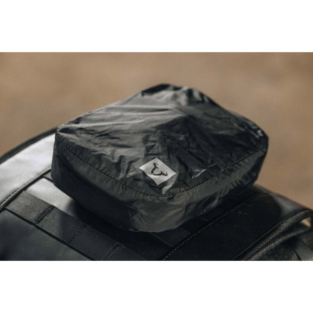 Legend Gear LA10 1.5L Accessory Bag