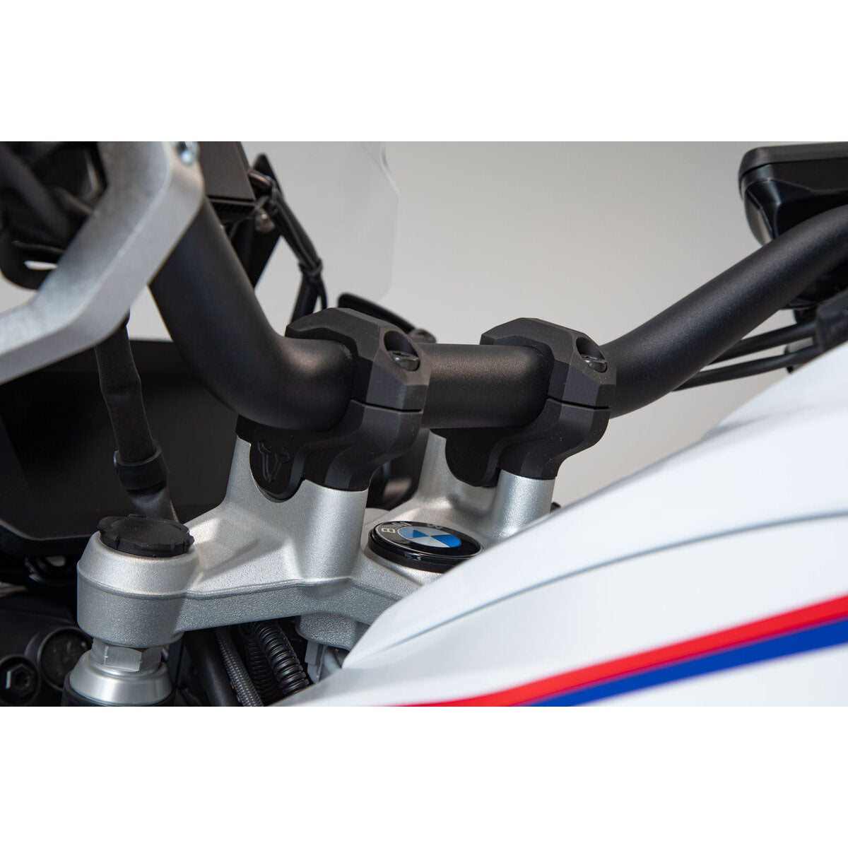 Rehausseur de Guidon 32mm avec Décalage 20mm - Universel BMW